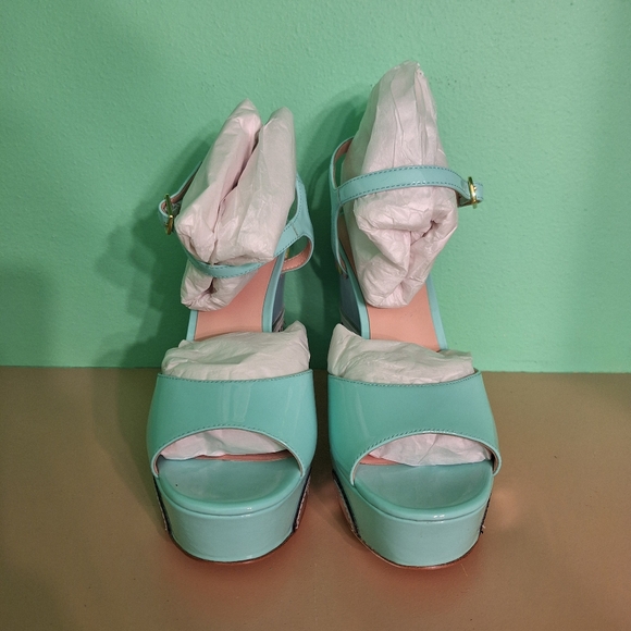 Dotty Ice Cream Wedges - Picture 6 of 12